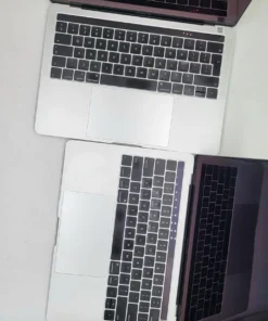 apple laptop​